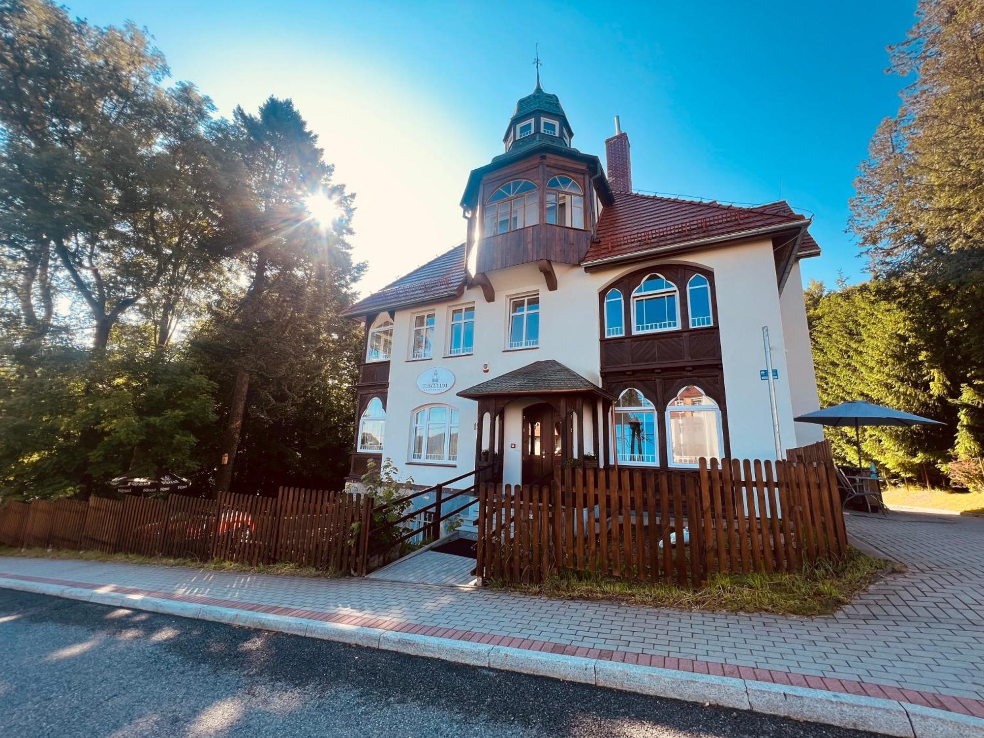 Willa Tusculum Swieradow-Zdroj Exterior photo